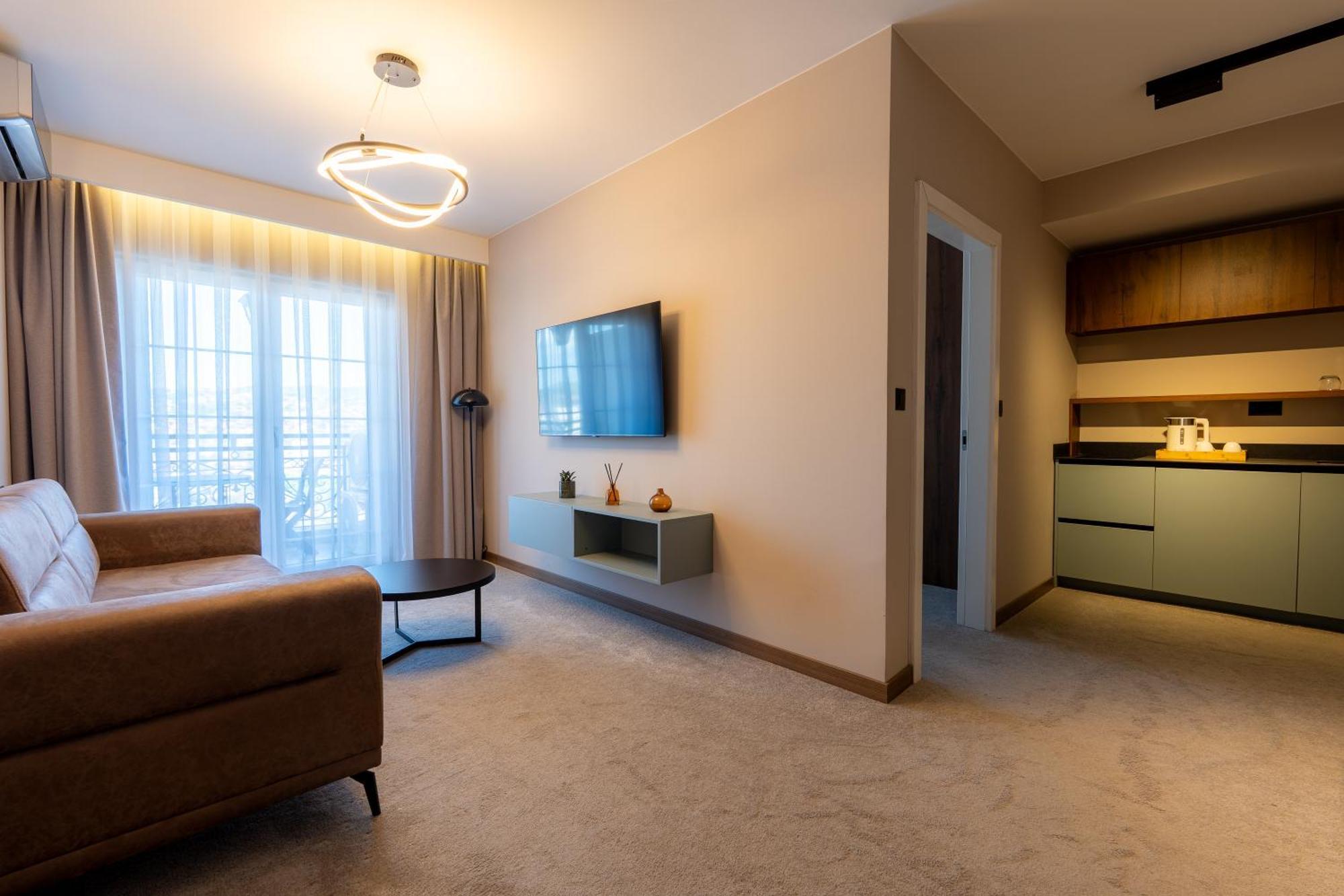 Downtown Apartments Приштина Экстерьер фото